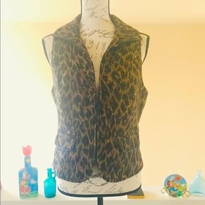 Andre Oliver leopard print zip-up vest